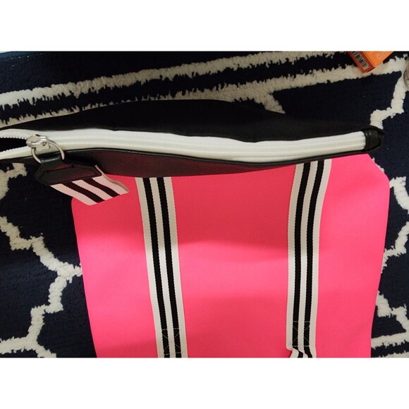 Macy's Tote Bag w/ Make-up Bag Women's Gift, Girl Gift NEW - Picture 4 of 4